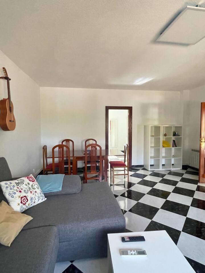 Casa Con Jardin En Ogijares Villa ภายนอก รูปภาพ