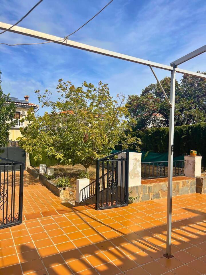 Casa Con Jardin En Ogijares Villa ภายนอก รูปภาพ